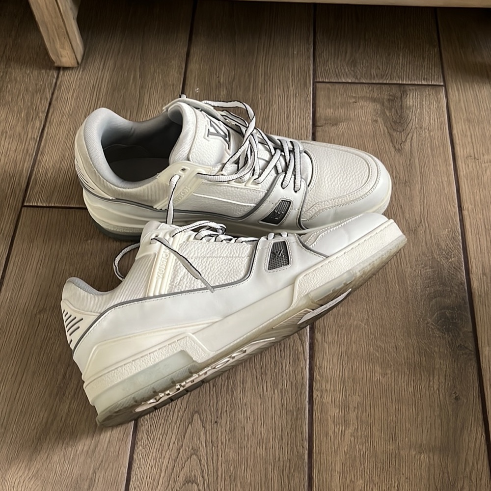 Louis Vuitton Sneakers 👟 - Picture 3 of 13